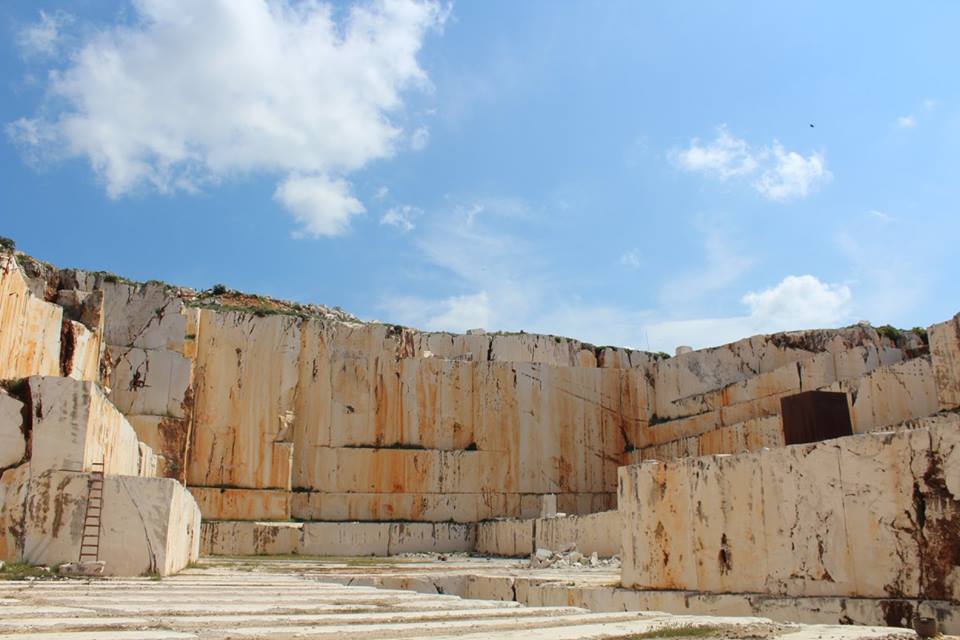 Excursión a las canteras contemporáneas del cerro de las Chozas.